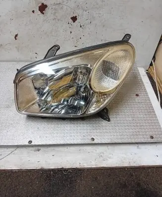 Toyota RAV 4 (XA20) Headlight/headlamp