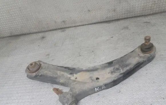 Nissan Qashqai Front lower control arm/wishbone