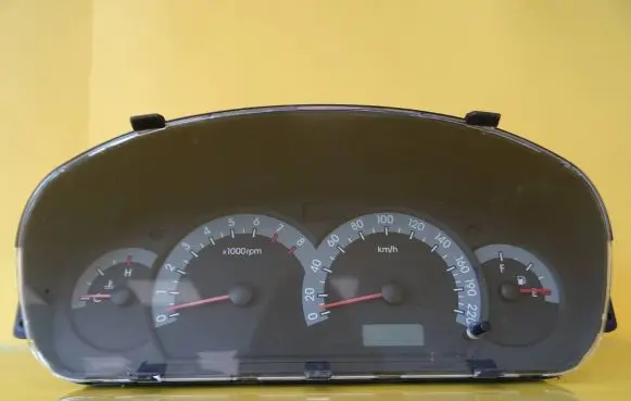 Speedometer (instrument cluster)