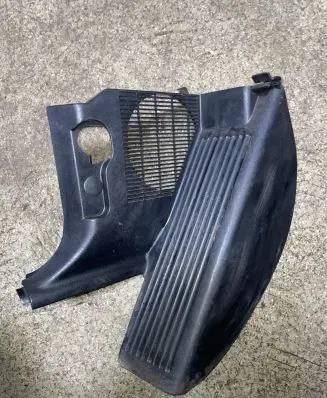 BMW 5 E39 Foot area side trim 51431960993 10448201