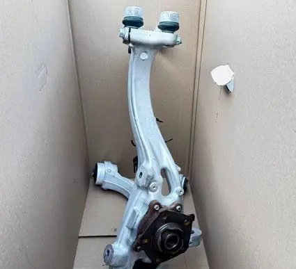 Audi RS Q8 Front wheel hub spindle knuckle 4M0407560A