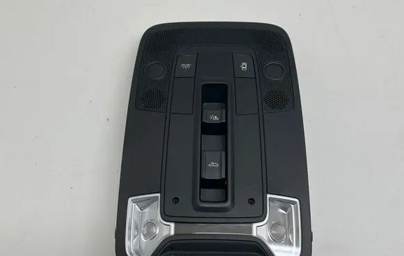 Audi Q3 F3 Front seat light 81A947135T