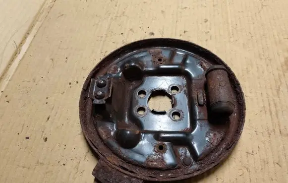 Chrysler PT Cruiser Rear brake disc plate dust cover 