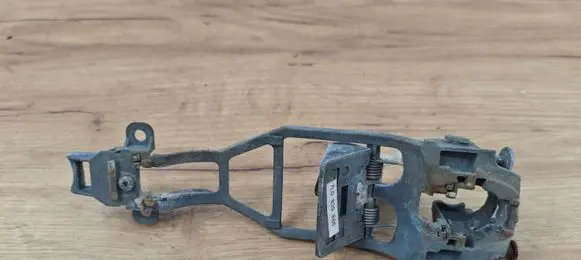 Volkswagen Touareg I Rear door exterior handle 7L0839886