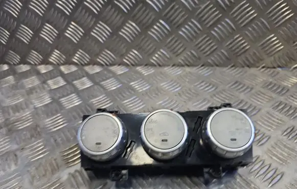 Subaru Forester SG Climate control unit 72311SA120
