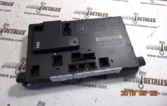 Mercedes-Benz E W211 Door control unit/module A2118707326