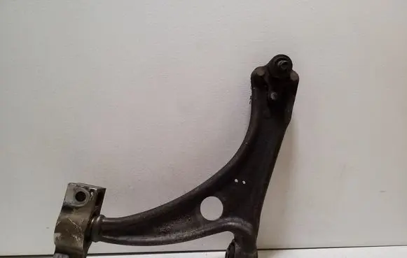 Audi Q3 8U Front lower control arm/wishbone 3C0153D