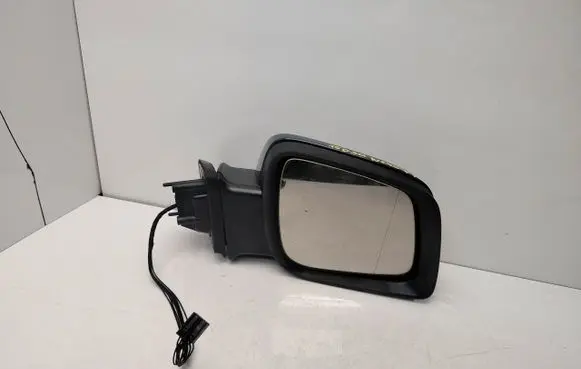 Mercedes-Benz B W245 Front door electric wing mirror 15D30
