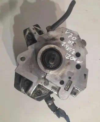 Volvo V70 Fuel injection high pressure pump 8689590 0445010043 091853
