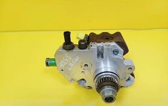 Mercedes-Benz B W245 Fuel injection high pressure pump A6400700701 0445010120
