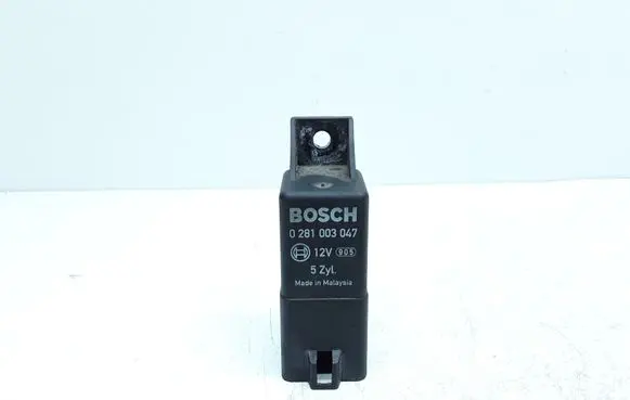 Volvo S60 Glow plug pre-heat relay 30785663 0281003047