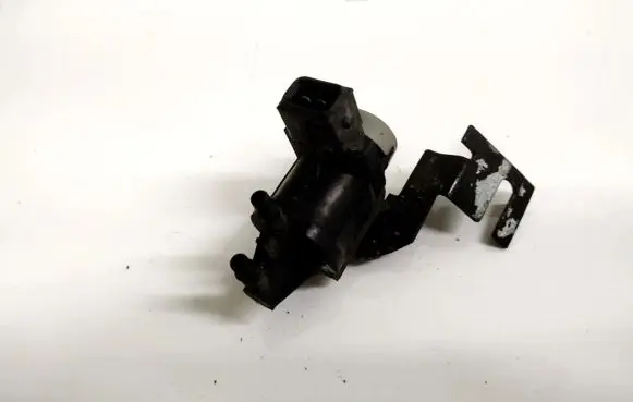 Audi A6 S6 C5 4B Turbo solenoid valve 1J0906283A
