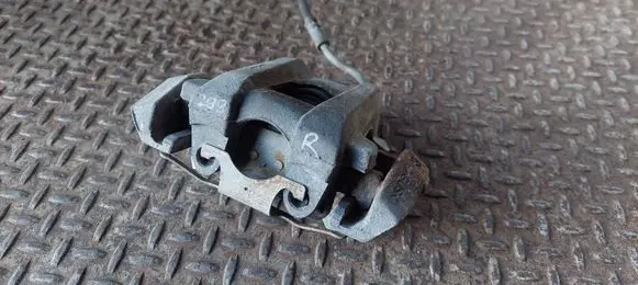 Rear brake caliper