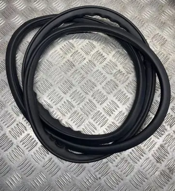 Mercedes-Benz X-class W470 Rubber seal rear door 7H251026