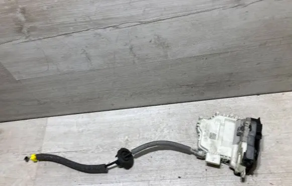 Audi A4 S4 B9 Rear door lock 8X0839015F
