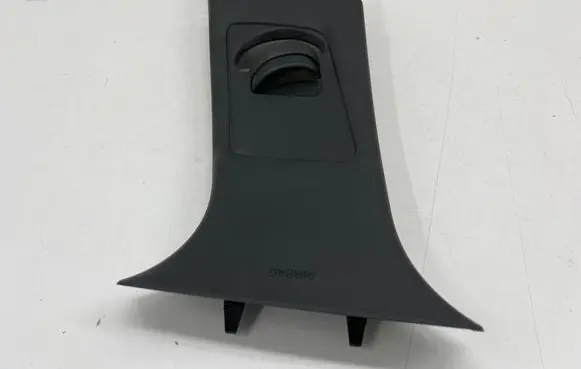 KIA Sportage (B) pillar trim (top) 85831R2000 85833R2000