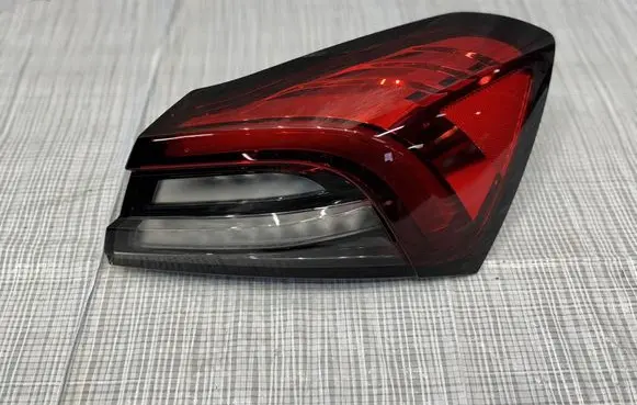 Maserati Ghibli Rear/tail lights 6701546060