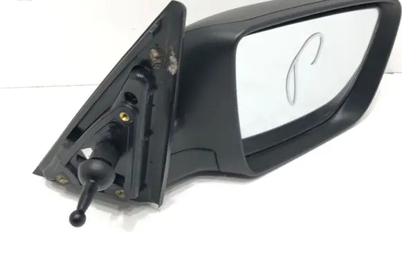 KIA Venga Front door electric wing mirror