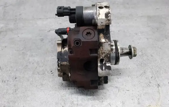 Fuel injection high pressure pump