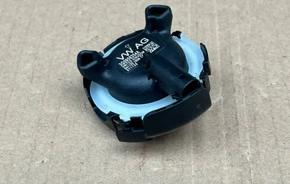 Cupra Leon Rear glass lock/latch E377 3Q0959354A