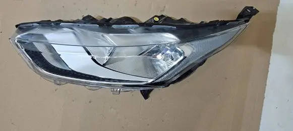 Ford Connect Headlight/headlamp KT1B-13W030-AD