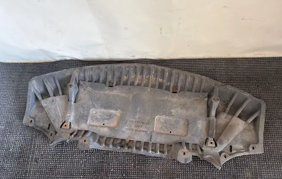 Mercedes-Benz SLK R172 Front bumper skid plate/under tray A1725200623