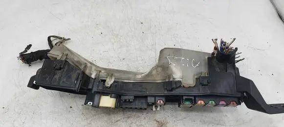 Toyota Avensis T250 Fuse module NOCODE