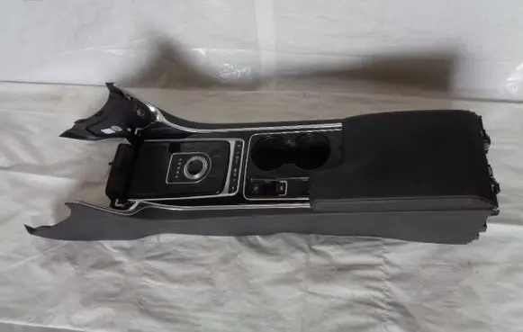 Jaguar XE Center console