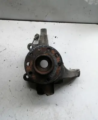 Volkswagen Touran I Front wheel hub spindle knuckle 6698L