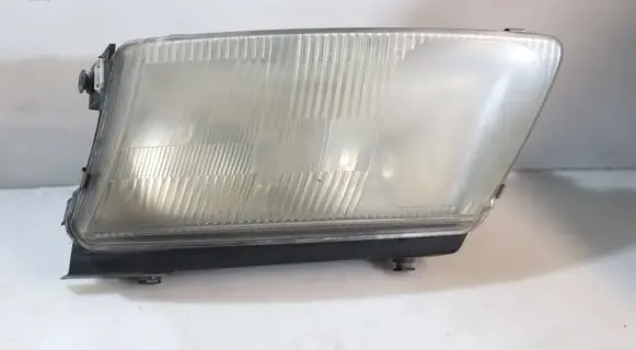 Volkswagen PASSAT B5 Headlight/headlamp