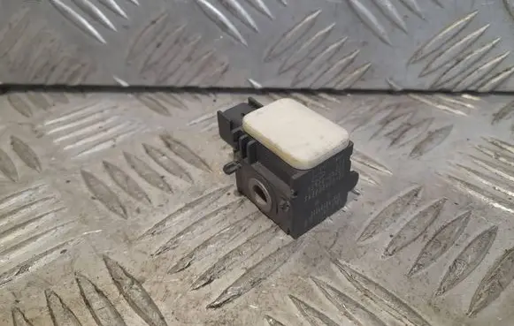 Hyundai Santa Fe Airbag deployment crash/impact sensor 959202B000