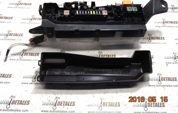 Toyota Corolla Verso E121 Fuse box set
