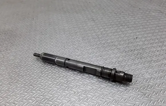Audi A6 S6 C5 4B Fuel injector
