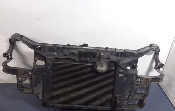 Hyundai Getz Front bodywork piece