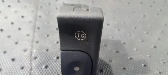 Traction control (ASR) switch