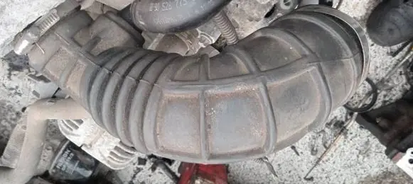 Opel Vectra C Air intake hose/pipe