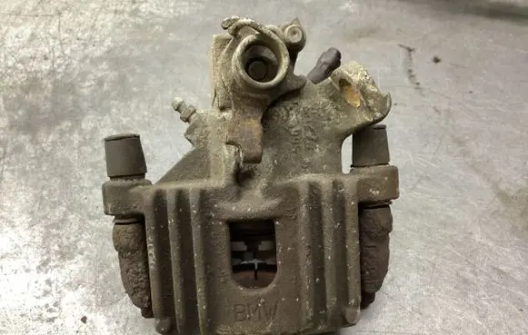 Mini One - Cooper R50 - 53 Rear brake caliper