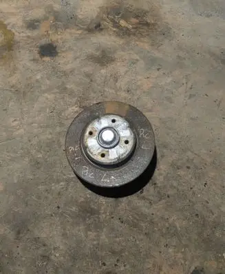 Citroen C4 Grand Picasso Rear wheel hub 