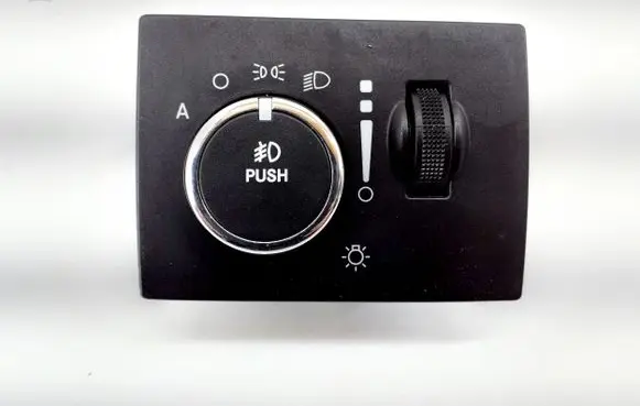 Jeep Grand Cherokee (WK) Light switch P68142242AA