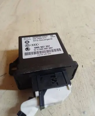 Volkswagen PASSAT B6 Light module LCM 5WK49172 5M0907357 1612200500010007