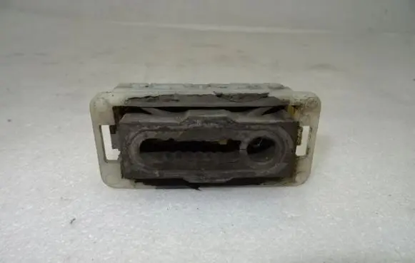 Peugeot 5008 Radiator mount bracket