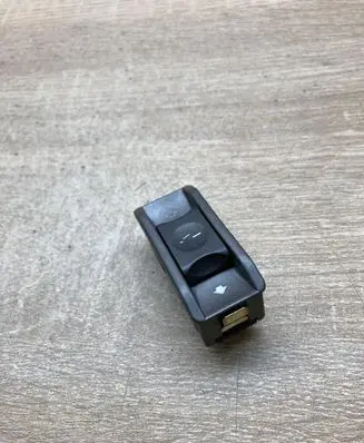 BMW 5 E39 Sunroof switch 6904291