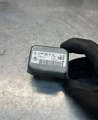 Mercedes-Benz C W203 ESP acceleration yaw rate sensor A0035423918 C073K23A98 10098515134