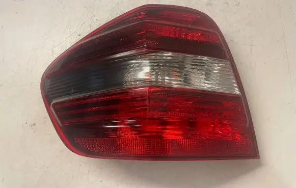 Mercedes-Benz ML W164 Rear/tail lights a1649061100