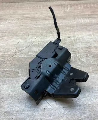 BMW 3 E90 E91 Tailgate/trunk/boot lock/catch/latch 8196401