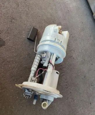 Chrysler Sebring (ST-22 - JR) In-tank fuel pump 360AB10360770