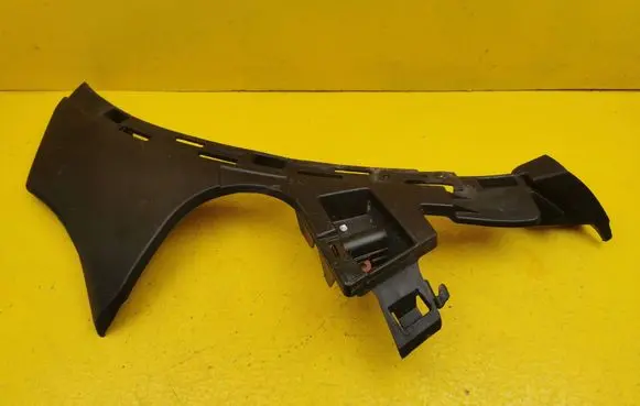 Mercedes-Benz GLC C253 Front bumper mounting bracket A2538851700