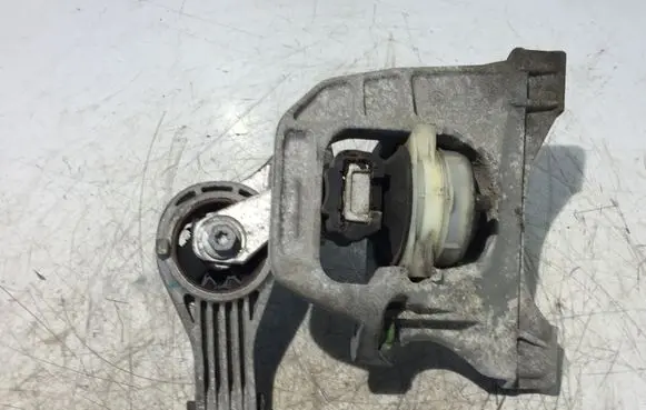 Peugeot Expert Engine mount bracket 4A110010