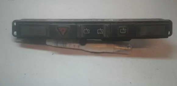 Chrysler Voyager Hazard light switch 74677464