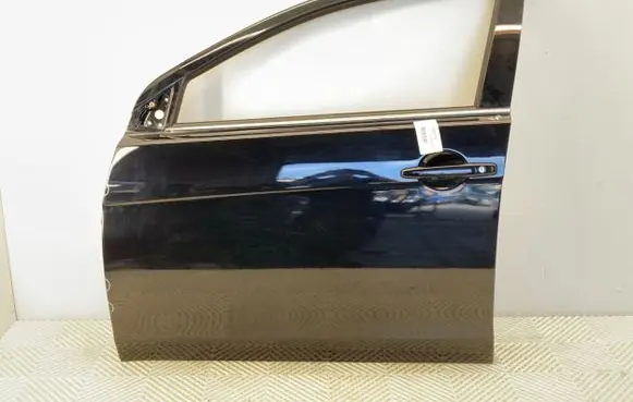 Mitsubishi Lancer VIII Front door X42A